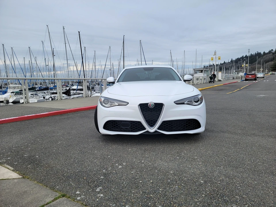 2018 Alfa Romeo Giulia - Image 6 of 31