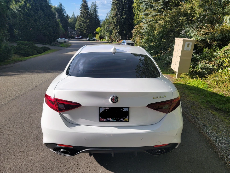 2018 Alfa Romeo Giulia - Image 20 of 31