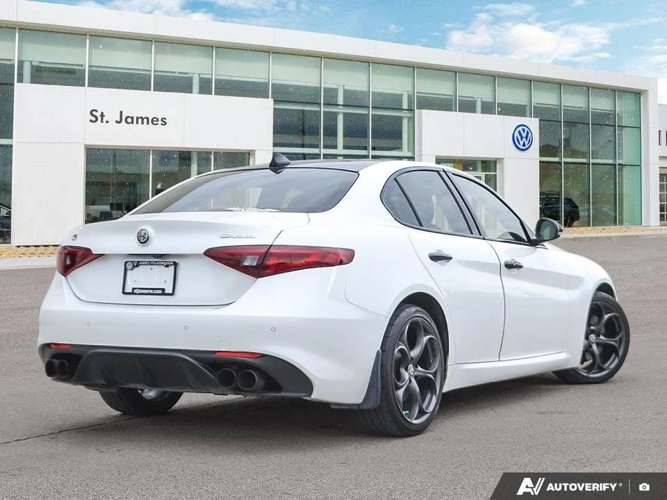 2018 Alfa Romeo Giulia - Image 5 of 20