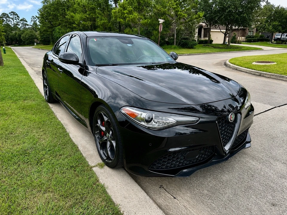 2018 Alfa Romeo Giulia - Image 4 of 21