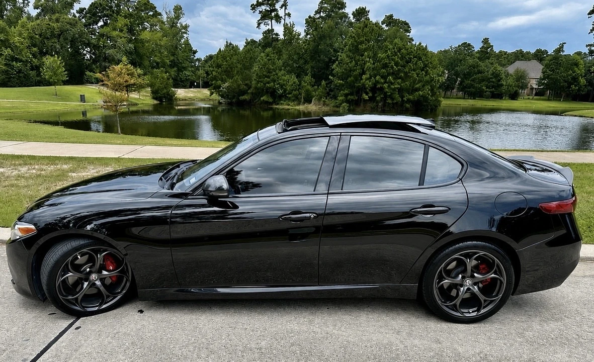 2018 Alfa Romeo Giulia - Image 2 of 21