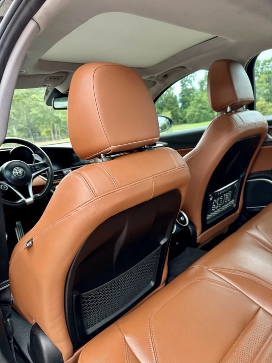 2018 Alfa Romeo Giulia - Image 18 of 21