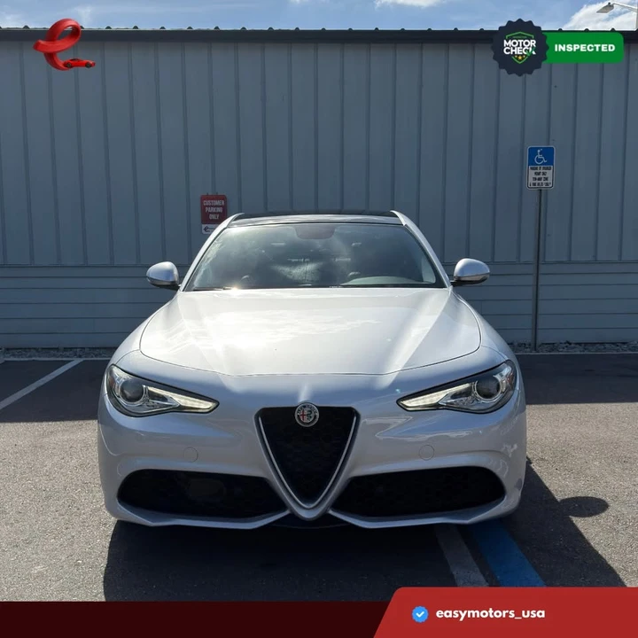 2018 Alfa Romeo Giulia - Image 2 of 18