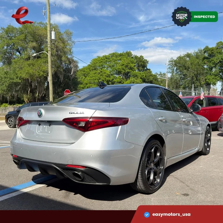 2018 Alfa Romeo Giulia - Image 4 of 18
