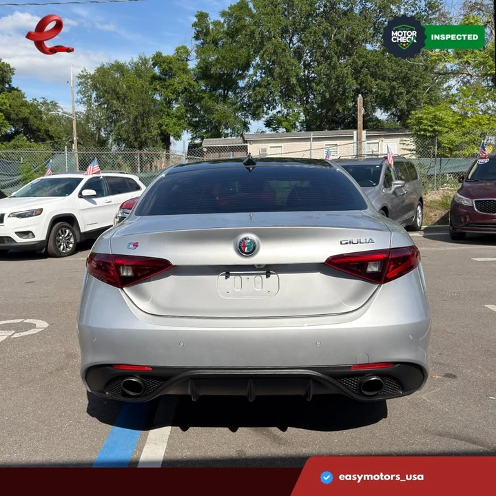 2018 Alfa Romeo Giulia - Image 5 of 18