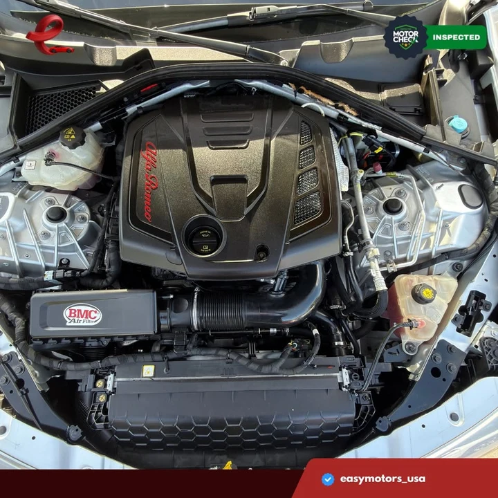 2018 Alfa Romeo Giulia - Image 7 of 18
