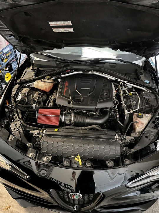 2018 Alfa Romeo Giulia - Image 23 of 27