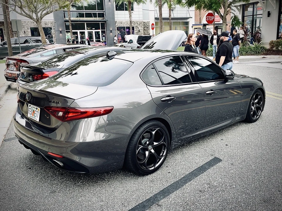 2018 Alfa Romeo Giulia - Image 4 of 10