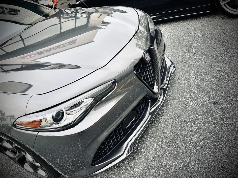 2018 Alfa Romeo Giulia - Image 2 of 10