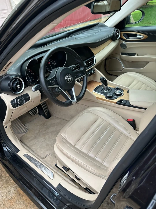 2018 Alfa Romeo Giulia - Image 8 of 8