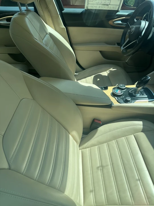 2018 Alfa Romeo Giulia - Image 5 of 8