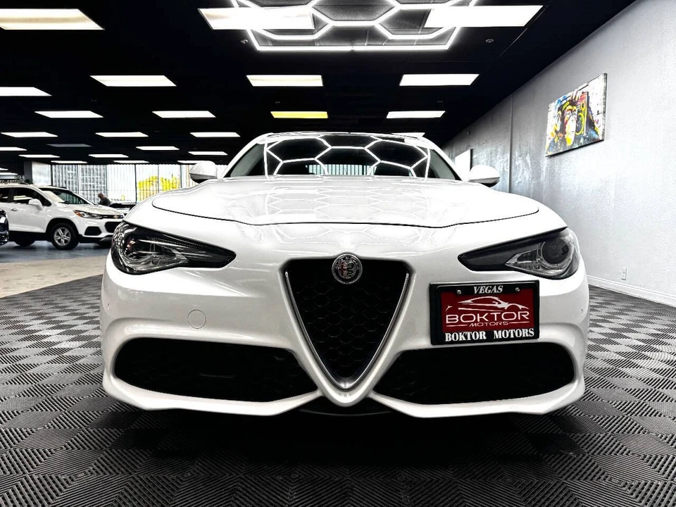 2018 Alfa Romeo Giulia - Image 3 of 21
