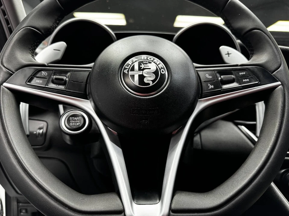 2018 Alfa Romeo Giulia - Image 21 of 21