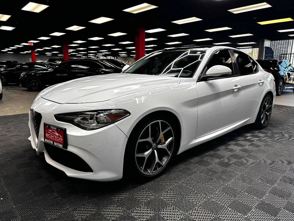 2018 Alfa Romeo Giulia - Image 6 of 21