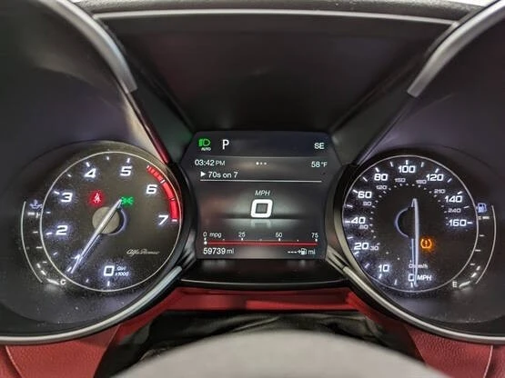 2018 Alfa Romeo Giulia - Image 9 of 12
