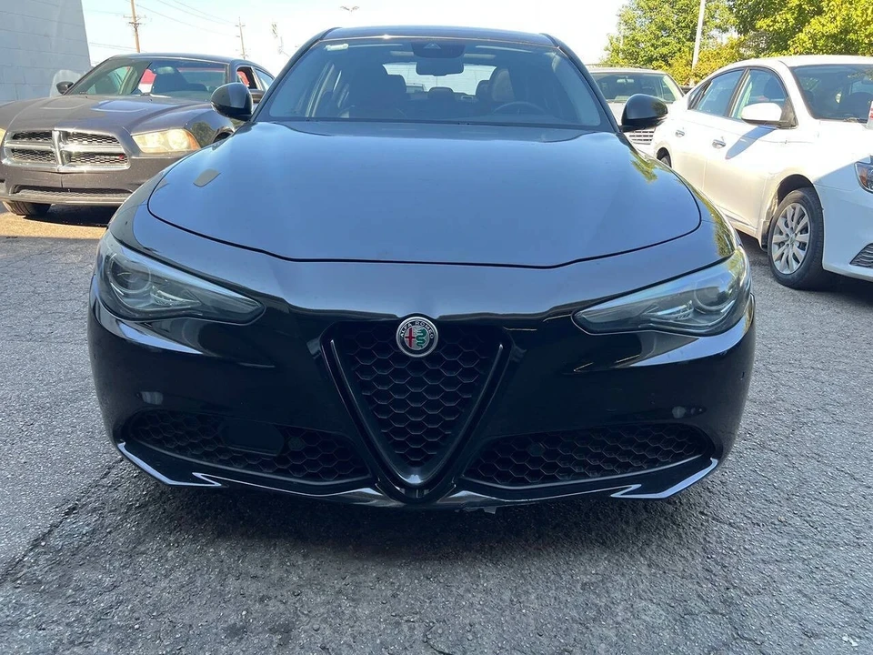 2018 Alfa Romeo Giulia - Image 2 of 12