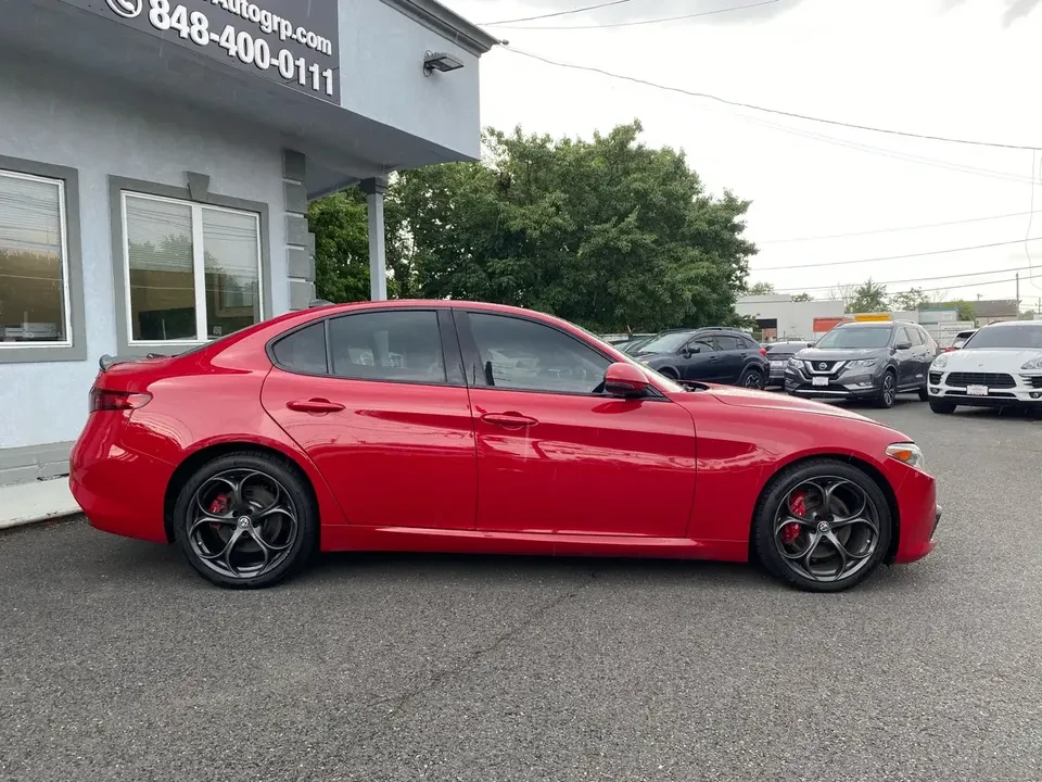 2018 Alfa Romeo Giulia - Image 6 of 19