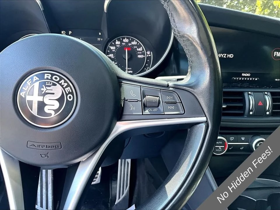 2018 Alfa Romeo Giulia - Image 17 of 20