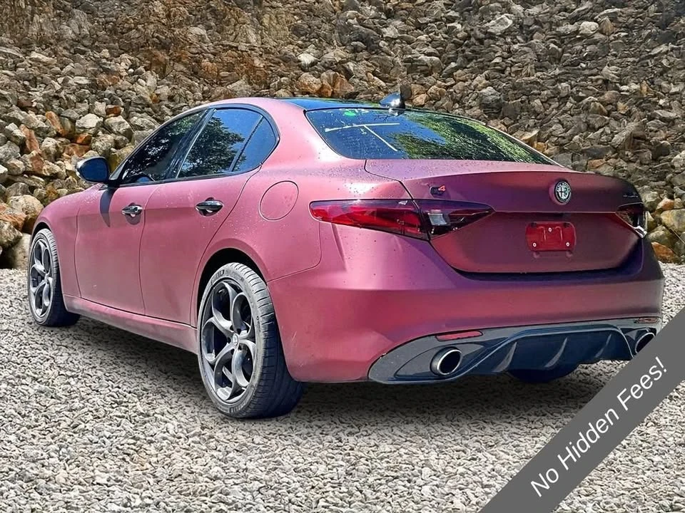 2018 Alfa Romeo Giulia - Image 11 of 20