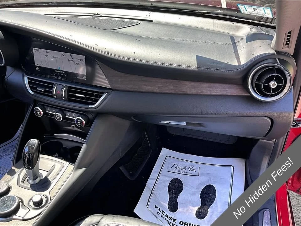 2018 Alfa Romeo Giulia - Image 15 of 20