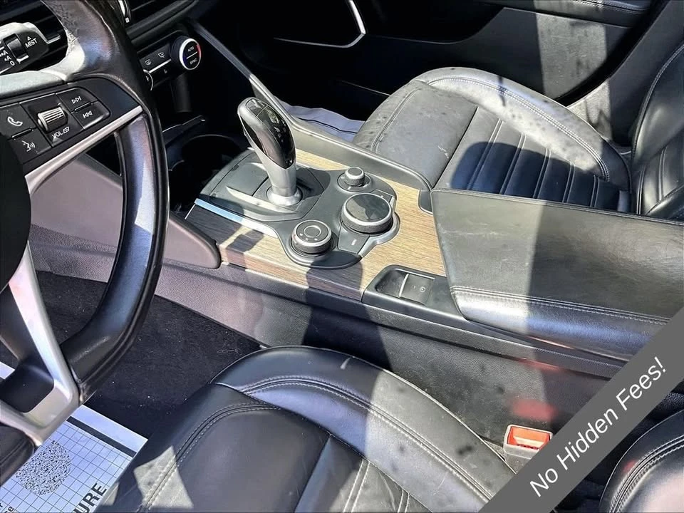 2018 Alfa Romeo Giulia - Image 13 of 20