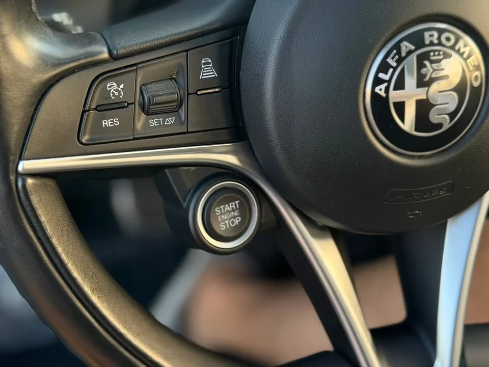 2018 Alfa Romeo Giulia - Image 14 of 20