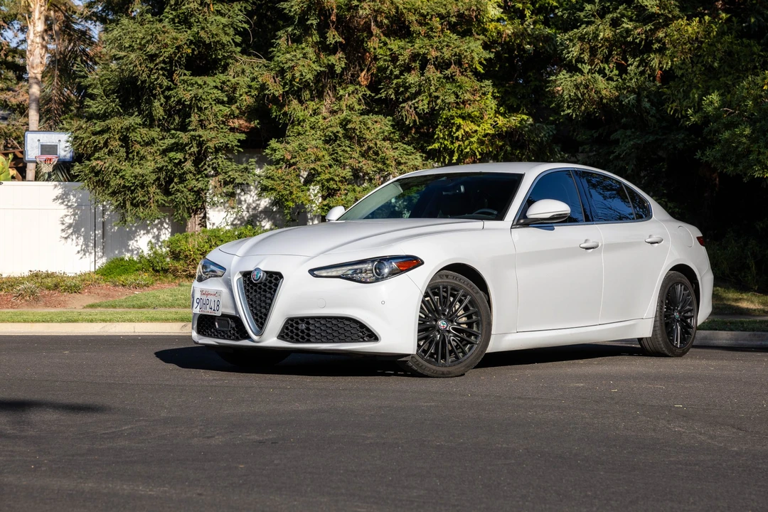 2018 Alfa Romeo Giulia - Image 3 of 31