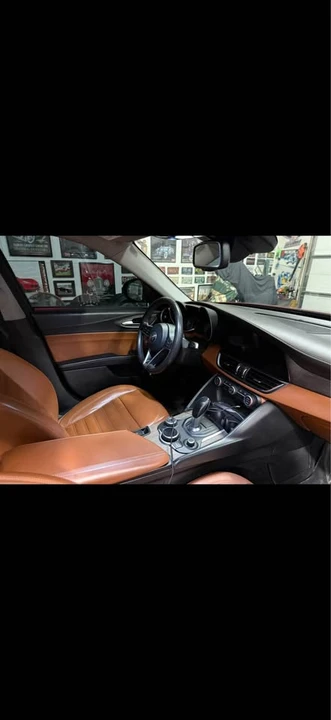 2018 Alfa Romeo Giulia - Image 12 of 13