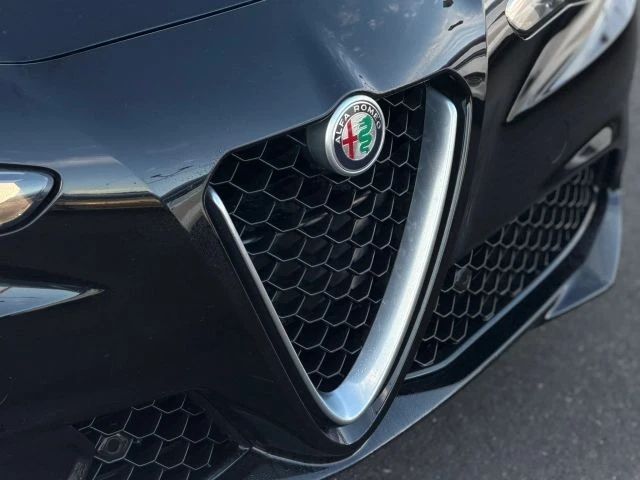 2018 Alfa Romeo Giulia - Image 4 of 31