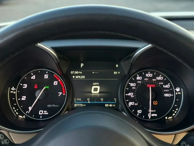 2018 Alfa Romeo Giulia - Image 21 of 29