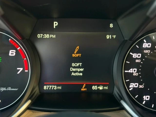 2018 Alfa Romeo Giulia - Image 24 of 29
