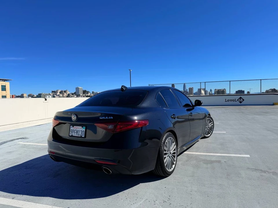 2018 Alfa Romeo Giulia - Image 4 of 15
