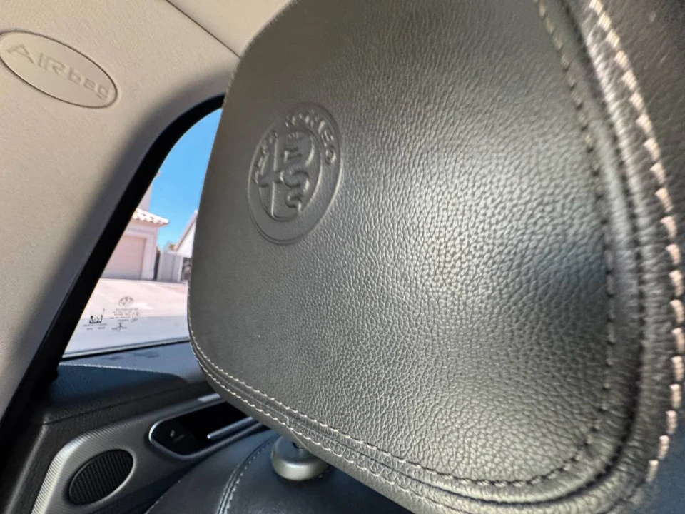 2018 Alfa Romeo Giulia - Image 12 of 20