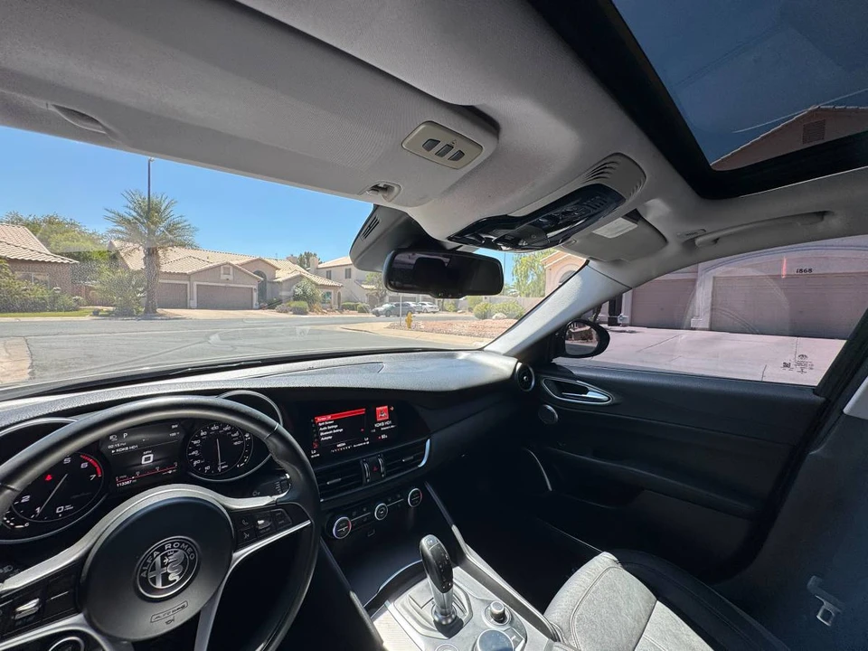 2018 Alfa Romeo Giulia - Image 4 of 18