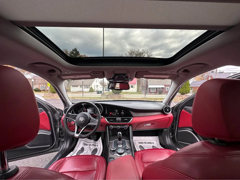 2018 Alfa Romeo Giulia - Image 6 of 19