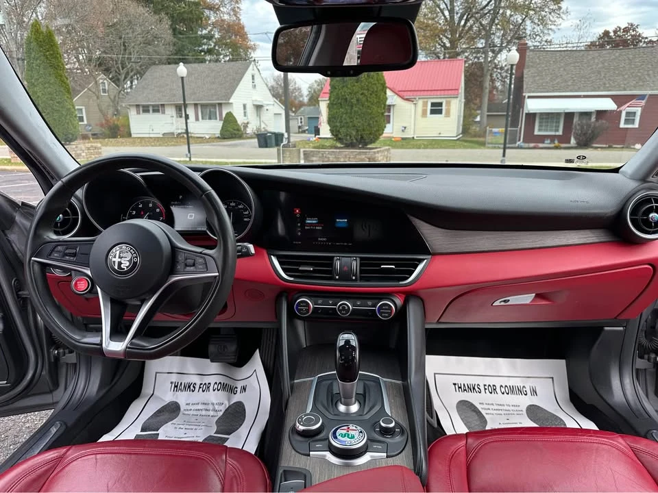 2018 Alfa Romeo Giulia - Image 7 of 19