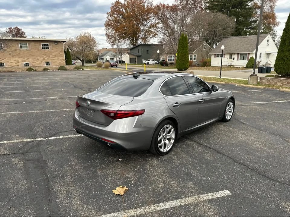 2018 Alfa Romeo Giulia - Image 3 of 19
