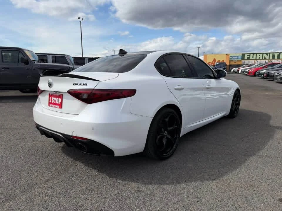 2018 Alfa Romeo Giulia - Image 2 of 9