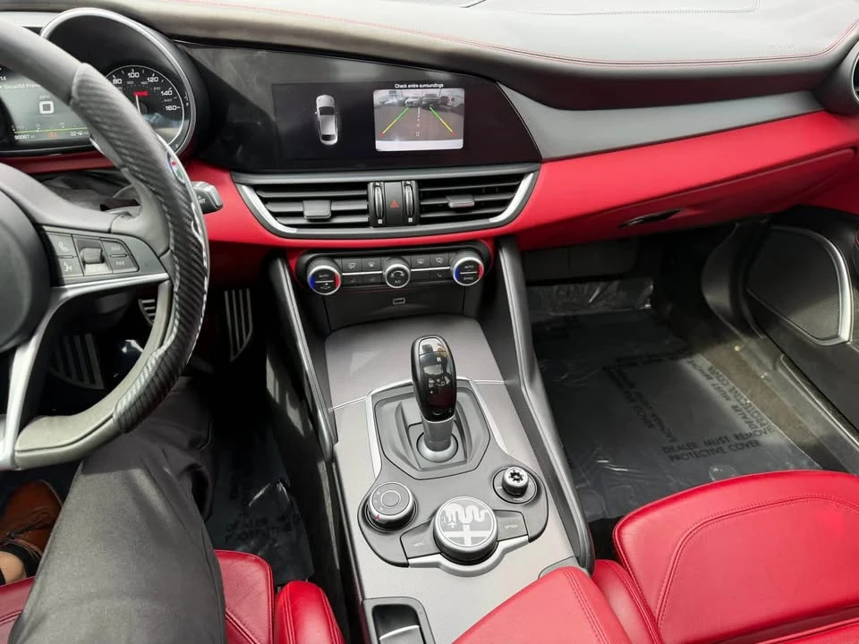 2018 Alfa Romeo Giulia - Image 7 of 9