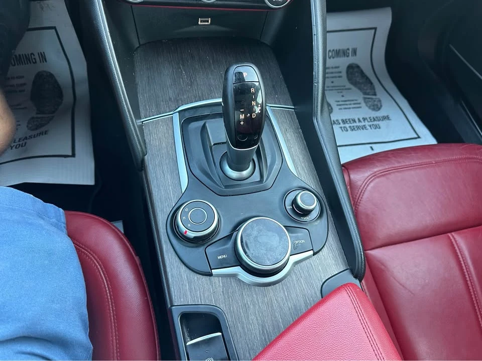 2018 Alfa Romeo Giulia - Image 10 of 12