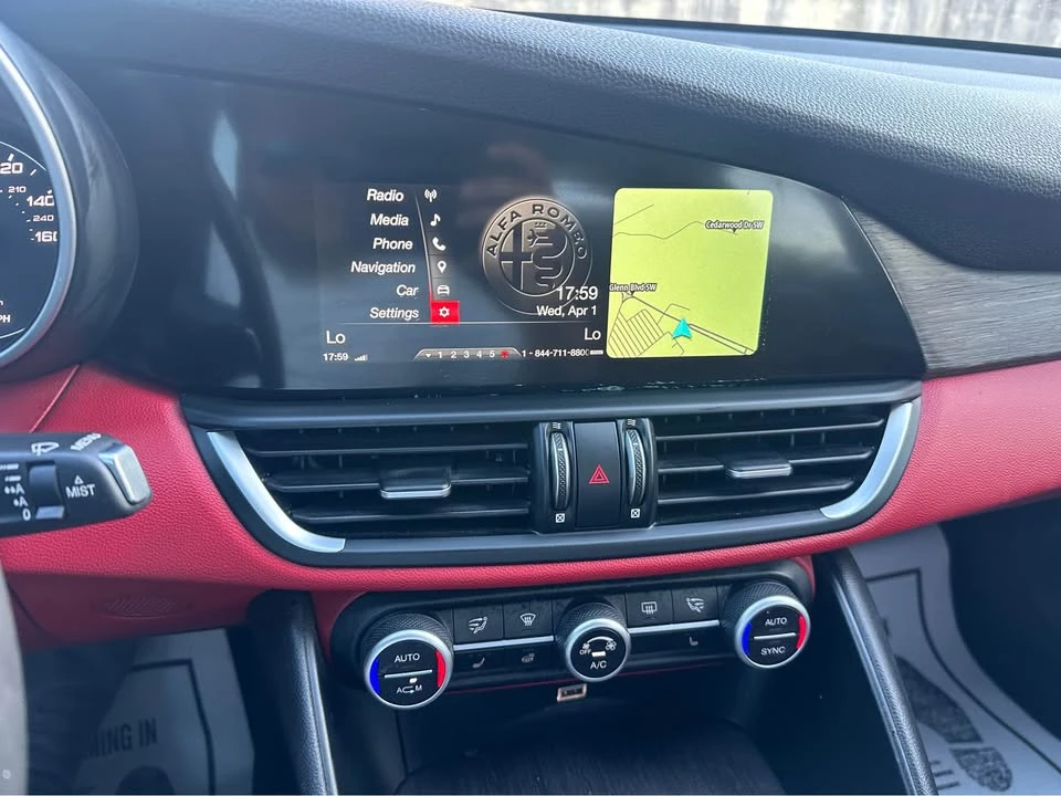 2018 Alfa Romeo Giulia - Image 9 of 12