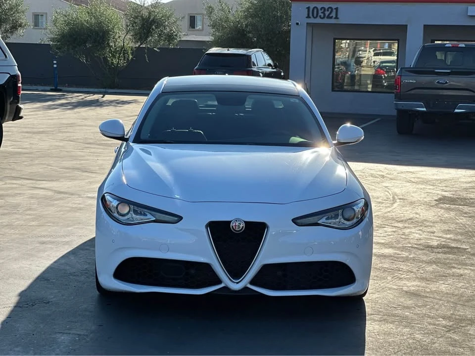 2018 Alfa Romeo Giulia - Image 2 of 20