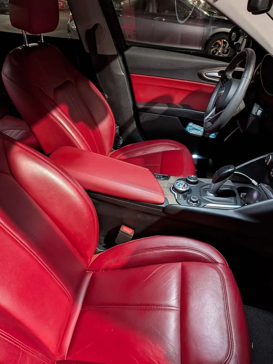 2018 Alfa Romeo Giulia - Image 7 of 9