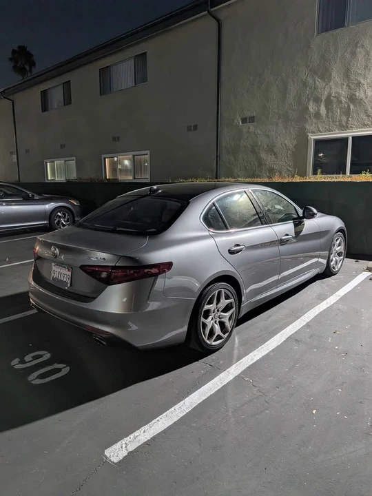 2018 Alfa Romeo Giulia - Image 5 of 9