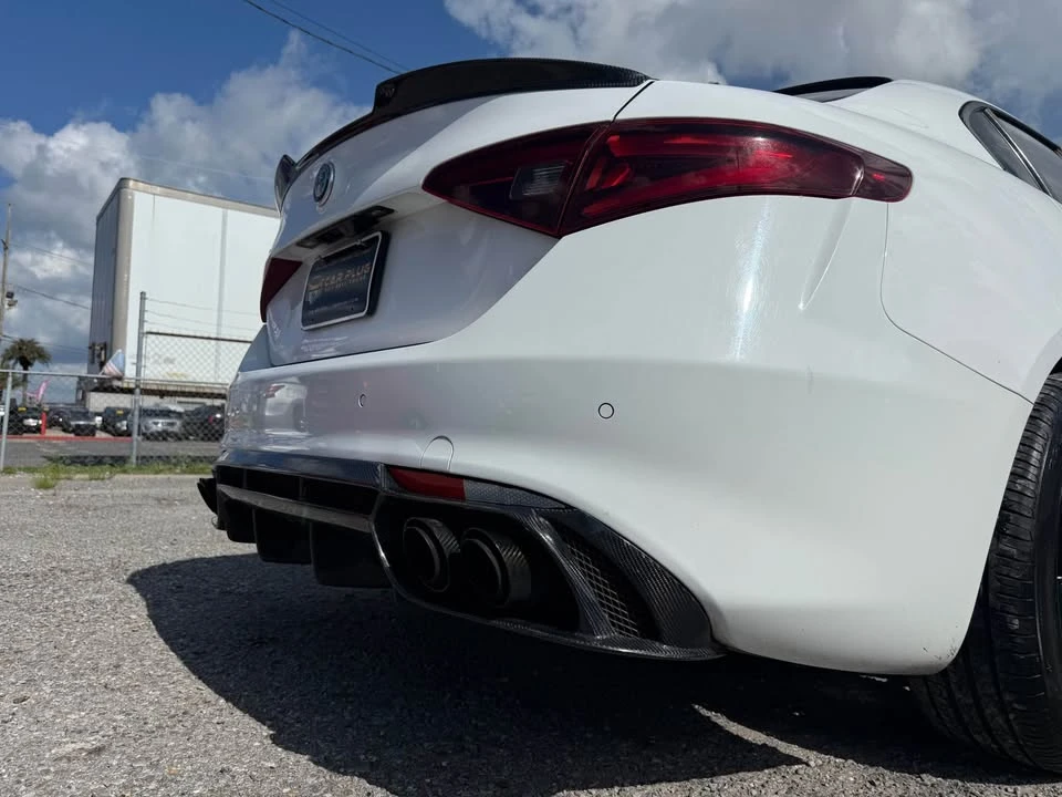 2018 Alfa Romeo Giulia - Image 7 of 20