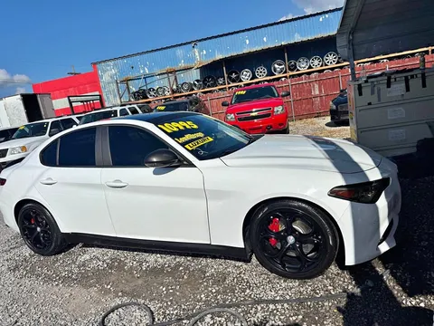 2018 Alfa Romeo Giulia Ti Sedan 4D