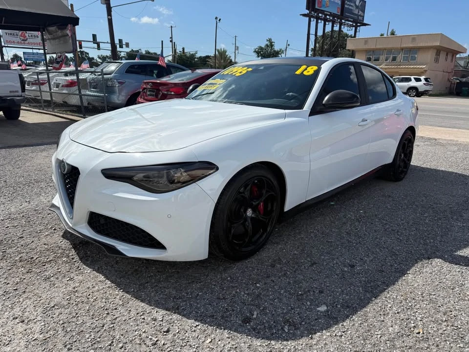 2018 Alfa Romeo Giulia - Image 3 of 20