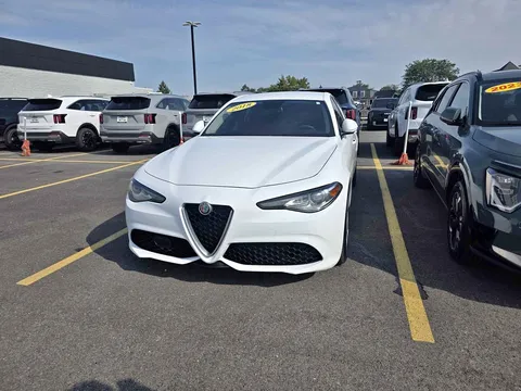 2018 Alfa Romeo Giulia Ti Sedan 4D