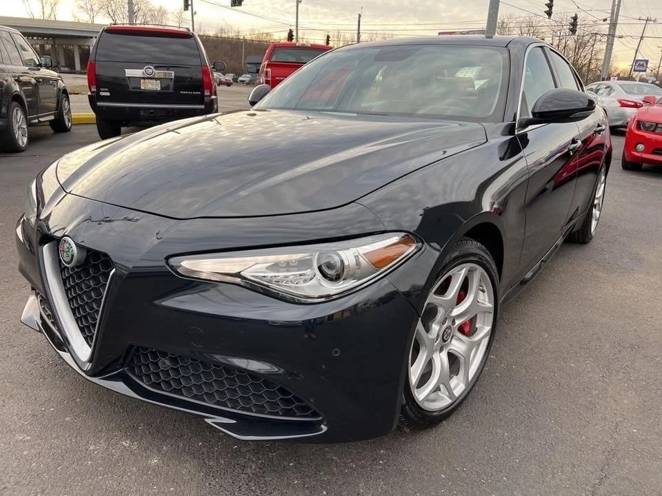 2018 Alfa Romeo Giulia - Image 10 of 20