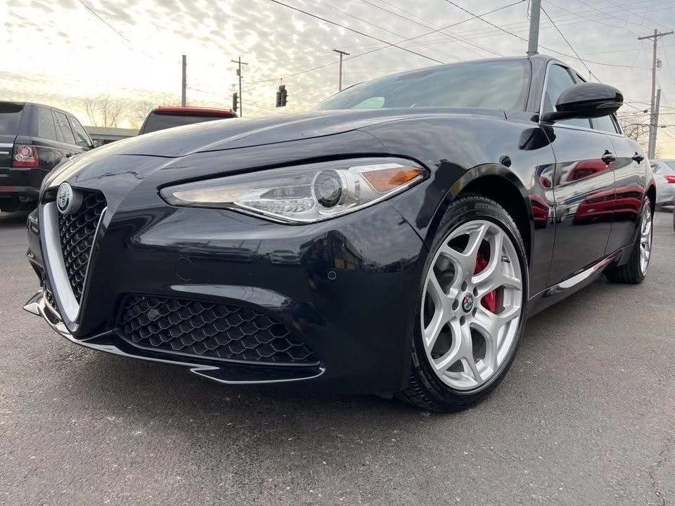 2018 Alfa Romeo Giulia - Image 12 of 20